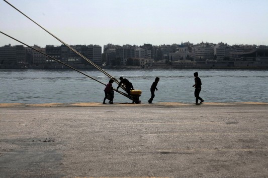 Άδειασε η πύλη Ε2 και Ε1 του Πειραιά από πρόσφυγες-λάθρο (φωτό)