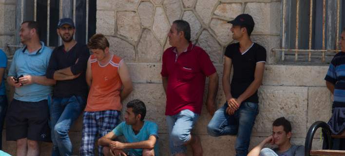 Ελεύθεροι αφήνονται οι πρόσφυγες στα νησιά -Ανοίγουν τα κέντρα κράτησης