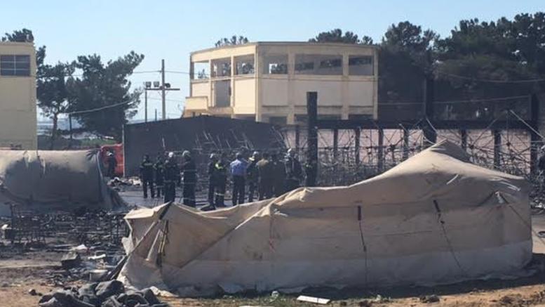 EKTAKTO: Φωτιά στο κέντρο φιλοξενίας προσφύγων-λάθρο στα Διαβατά – Tρεις αλλοδαποί στο νοσοκομείο (βίντεο)