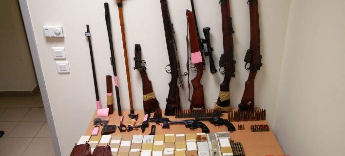 Γρεβενά: Ολόκληρο οπλοστάσιο στο σπίτι ενός 64χρονου [φωτό]