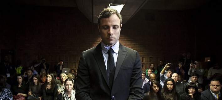 Ο Πιστόριους «έντυσε» το γυμνό άψυχο κορμί της Ρίβα αφού την πυροβόλησε