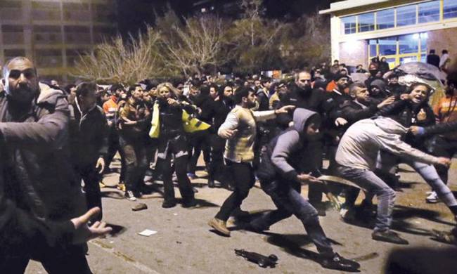 Πειραιάς: Νέα επεισόδια μεταξύ Αφγανών- Συνελήφθη ανήλικος για απόπειρα κλοπής