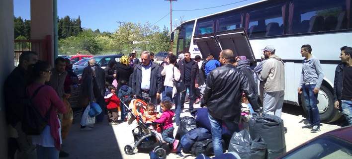 Κοζάνη: Αναχωρούν για Θεσσαλονίκη 229 Σύροι προσφυγές