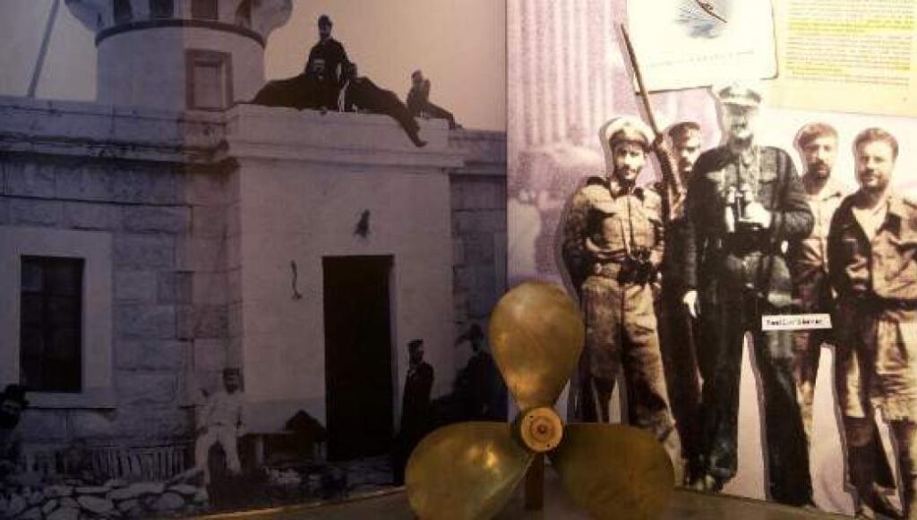 Τα παιδιά στο Ναυτικό: Παράτολμες αποστολές, μυστικοί κώδικες και ναυτικοί κόμποι (φωτό)