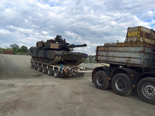 Αμερικανικά άρματα μάχης σε Γεωργία-Εσθονία 20 χλμ από τα ρωσικά σύνορα – Ρωσία: «Πρόκληση με απρόβλεπτες διαστάσεις» – Δείτε βίντεο και φωτό