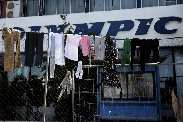 Απεργία πείνας από 1.000 πρόσφυγες στον καταυλισμό του Ελληνικού