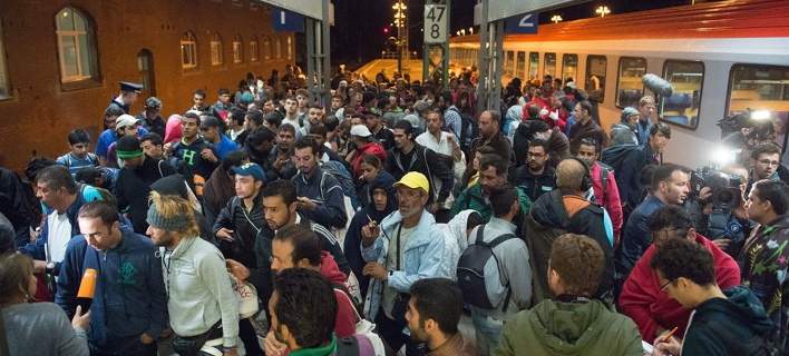 Γερμανική BND: «Το ISIS πέρασε δεκάδες μαχητές του μαζί με τους πρόσφυγες μέσω της Ελλάδας»