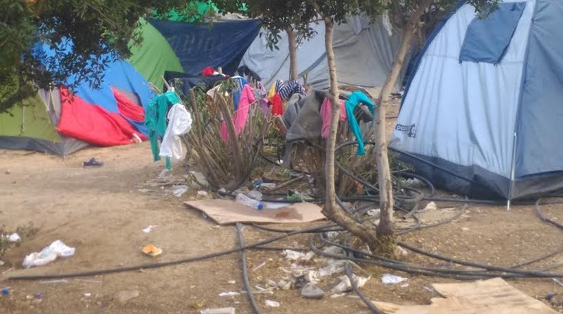 Άθλιες συνθήκες υγιεινής στους καταυλισμούς μεταναστών στον Πειραιά