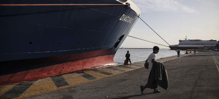 Συνελήφθησαν Σύροι πρόσφυγες που προσπάθησαν να φύγουν για Ιταλία με πλαστά έγγραφα