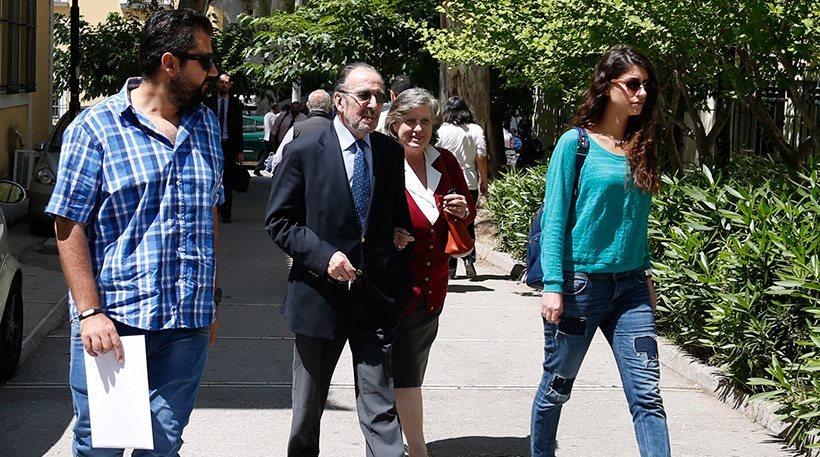 Με παρελθόν στην Ελλάδα η γερμανική εταιρία που δωροδόκησε το ζεύγος Μαρτίνη