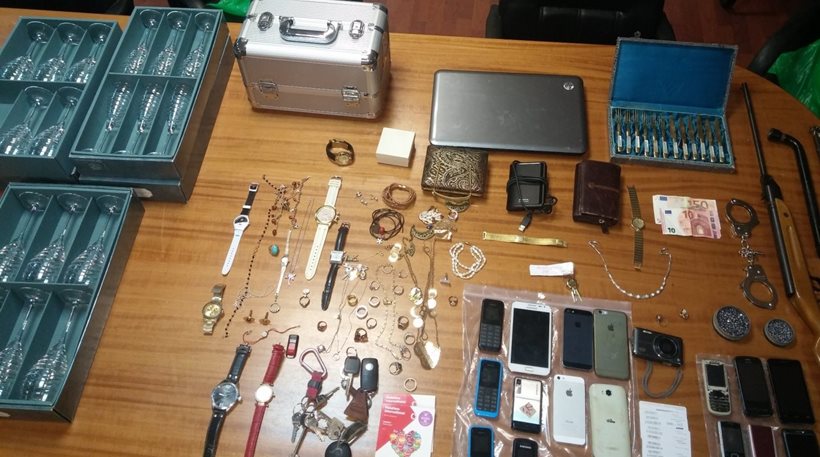 Εξαρθρώθηκε μεγάλη σπείρα 16 ατόμων- Κατασχέθηκαν πλήθος κοσμημάτων και ηλεκτρικών συσκευών