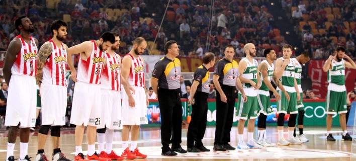 ΣΕΦ: Επεισόδια και πετροπόλεμος μεταξύ των ΜΑΤ και οπαδών του Ολυμπιακού