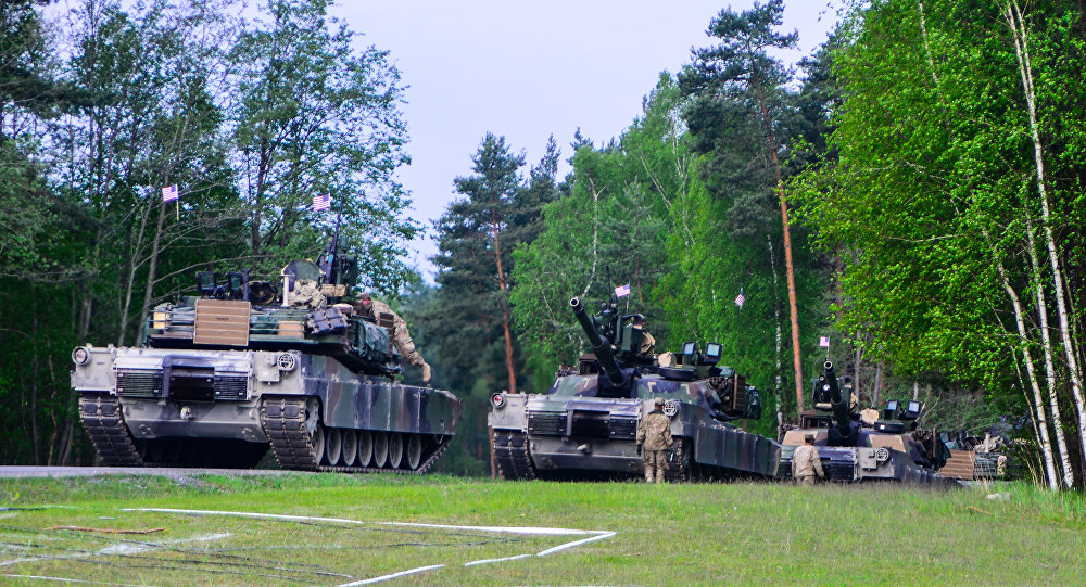 Βολές αρμάτων από 6 χώρες του ΝΑΤΟ στην Γερμανία [βίντεο]