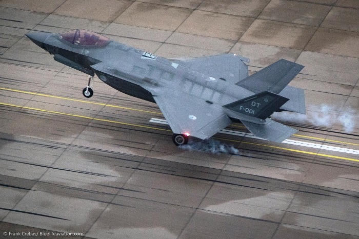 Τα δύο πρώτα F-35 επί ολλανδικού εδάφους – Προσγειώθηκαν στην ΑΒ Leeuwarden