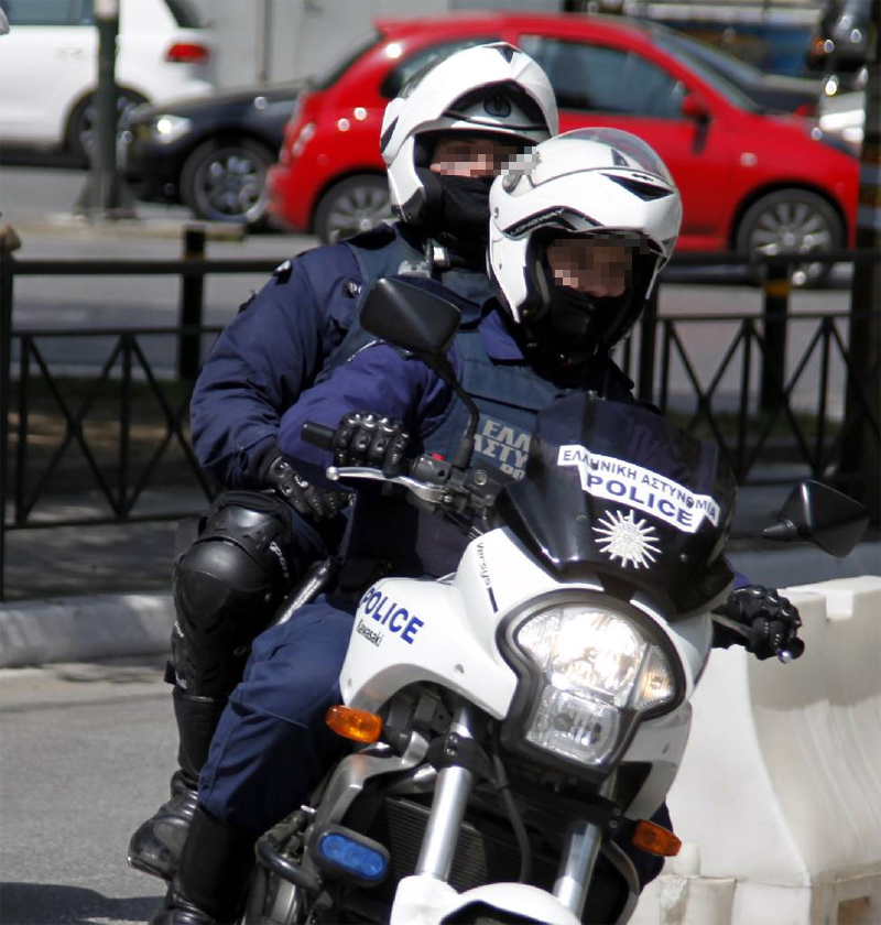 Τροχαίο με θύμα αστυνομικό της ομάδας ΔΙ.ΑΣ.