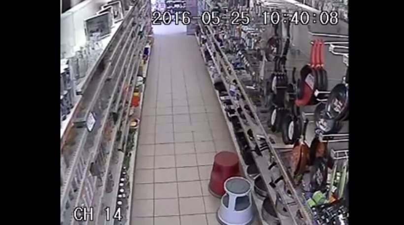 Καρέ καρέ η στιγμή που τα 5,5 Ρίχτερ «χτύπησαν» την Κρήτη! (βίντεο)