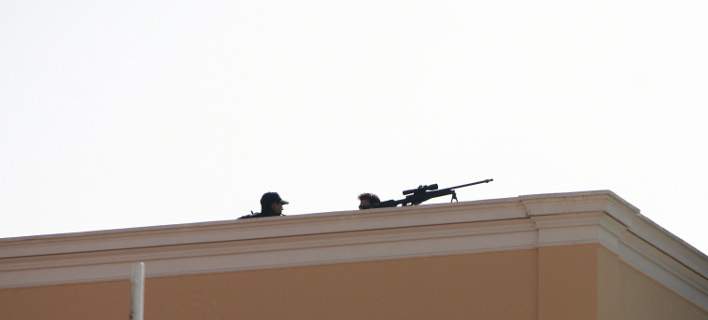 «Αστακός» η Βουλιαγμένη: Ελεύθεροι σκοπευτές γύρω από το ξενοδοχείο που θα μείνει ο Β.Πούτιν [βίντεο]