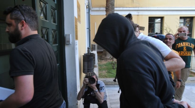 Στον ανακριτή για απόπειρα βιασμού κατά συρροή ο 30χρονος «δράκος» του Αμαρουσίου