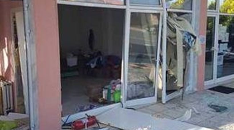 Πανικός στη Θεσσαλονίκη: Ανατίναξαν κτήριο «Βοήθεια στο Σπίτι» για να κλέψουν το ΑΤΜ!