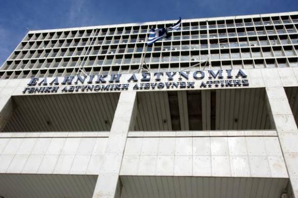 Η οικιακή βοηθός που έκλεβε χρήματα και κοσμήματα [φωτό]