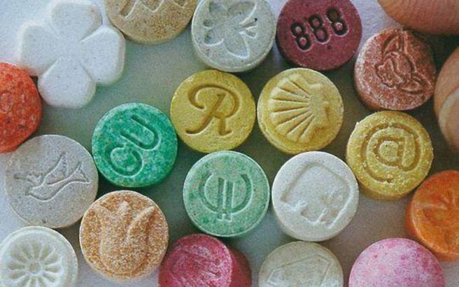 Αμφεταμίνη: Το «φίλτρο του τρόμου» που παράγεται στη Συρία