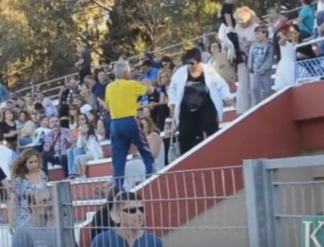 Η στιγμή που 4,5 Ρίχτερ χτυπούν την Κεφαλονιά – Δείτε τι έγινε στο γήπεδο (vid)