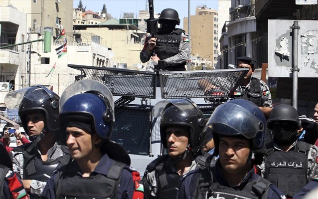 Επίθεση σε σταθμό μυστικών υπηρεσιών σε στρατόπεδο προσφύγων της Ιορδανίας- 5 νεκροί