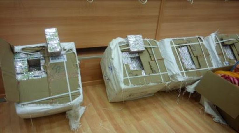 Δείτε πως είχαν κρύψει τα 26 εκατ. χάπια για τους ισλαμιστές του ISIS στο λιμάνι του Πειραιά (φωτό)