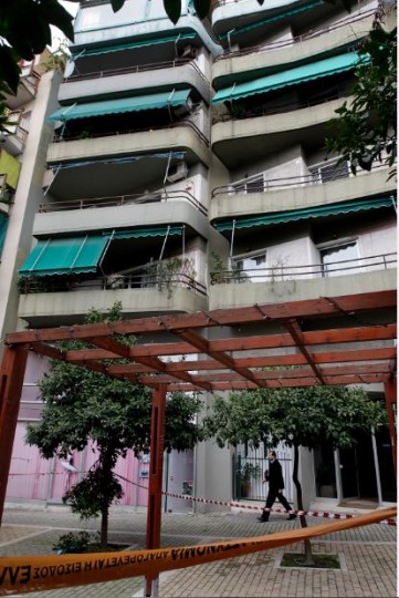 Ένοχος για ανθρωποκτονία από πρόθεση ο θείος που πέταξε την ανιψιά του από το μπαλκόνι στον Βύρωνα