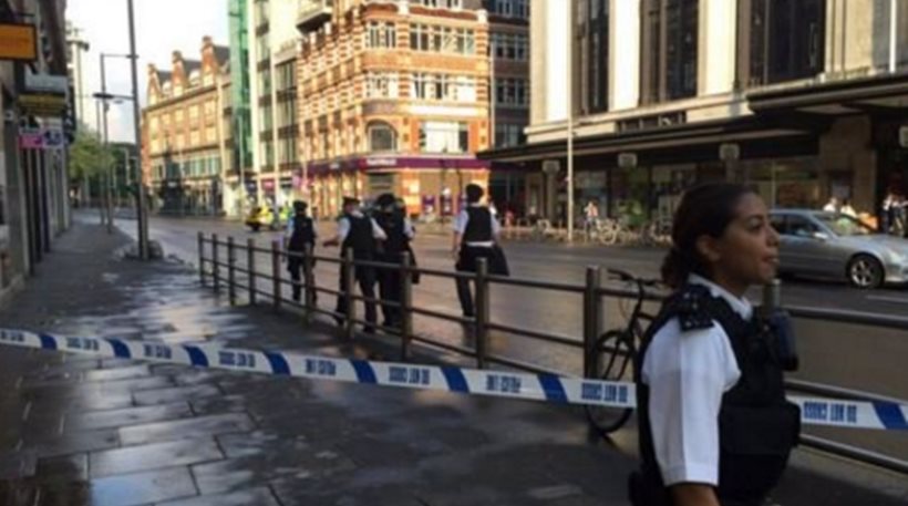 Ελεγχόμενη έκρηξη ενός ύποπτου αυτοκινήτου έξω από την πρεσβεία του Ισραήλ στο κέντρο του Λονδίνου [upd]