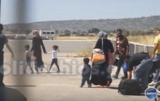 Χίος: Επιστροφή στην Τουρκία για 13 πρόσφυγες (vid)