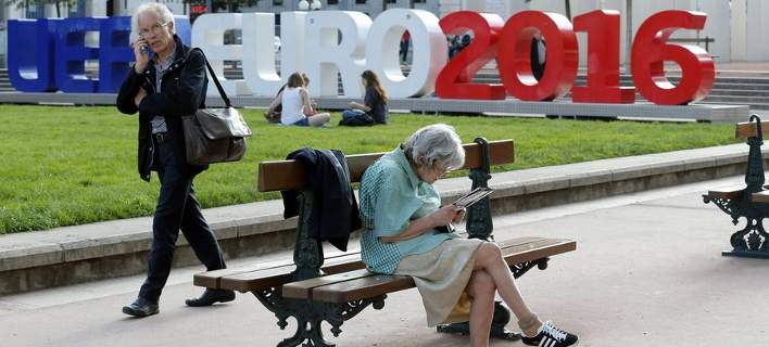 Ο τρόμος «σκεπάζει» τη Γαλλία: Απαγορεύτηκε η προβολή αγώνων του Euro στις αυλές των μπαρ