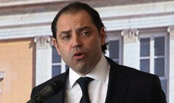 Στα χέρια του ανακριτή Διαφθοράς η «καυτή» δικογραφία για τους εκβιασμούς