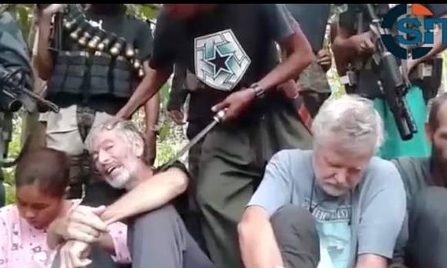 Φιλιππίνες: Και δεύτερος Καναδός όμηρος αποκεφαλίστηκε από την ισλαμιστική Αμπού Σαγιάφ