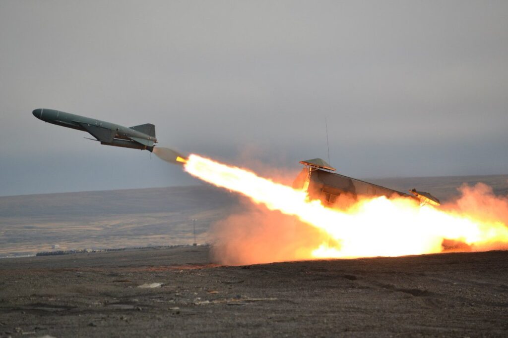 Θέμα επιστροφής της Αλάσκας στην Ρωσία θέτει η Μόσχα με πυραύλους που γράφουν: «Αλάσκα ρώτα την Κριμαία πώς θα επιστρέψεις στο σπίτι σου» (φωτό, βίντεο)