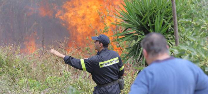 Καίγεται η Κρήτη: Πύρινα μέτωπα σε Ρέθυμνο και Ηράκλειο (vid)