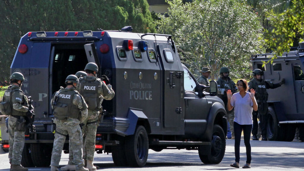 Ομολογία σοκ για το μακελειό στο Ορλάντο: Πολίτες γλύτωσαν από τον τρομοκράτη και σκοτώθηκαν από τα πυρά των SWAT (βίντεο)