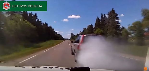 Εντυπωσιακή κινηματογραφική καταδίωξη στη Λιθουανία [βίντεο]