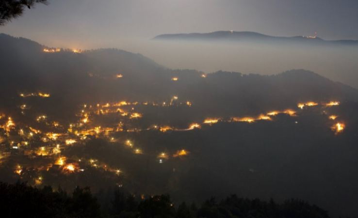 Τινάχθηκαν στον αέρα αποθήκες πυρομαχικών στα Σπήλια της Κύπρου – Κόλαση πυρός  [φωτό]