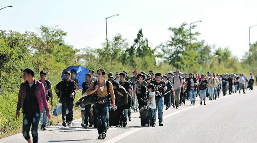 Κλειστή για μισή ώρα η εθνική Θεσσαλονίκης-Αλεξάνδρειας από διαμαρτυρία προσφύγων