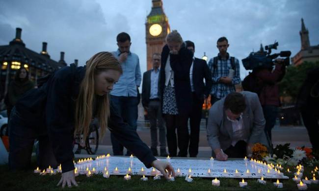 Σύζυγος Τζο Κοξ: «Η δολοφονία της συζύγου μου ήταν τρομοκρατική ενέργεια»