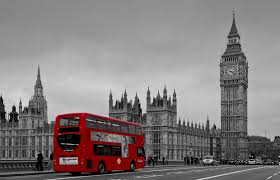 Ελεγχόμενη έκρηξη έξω τον ναό του Αγ. Παύλου στο Λονδίνο  (φωτό) (upd)