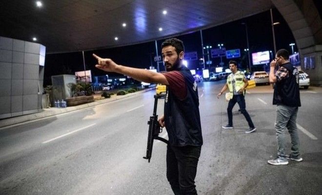 Επίθεση Κων/πολη: Ανάμεσα στα 41 θύματα και 13 ξένοι υπήκοοι στο αεροδρόμιο Ατατούρκ