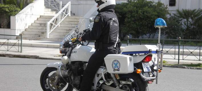 Ενοπλη ληστεία σε χρηματαποστολή στην πλατεία Υμηττού- Διέφυγαν οι δράστες