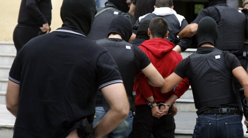 Πάνω από 2 εκατ. ευρώ η λεία της σπείρας των 155(!) γεωργιανών “προσφύγων” που «ρήμαξαν» την Αττική – (φωτό)