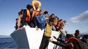 Αυτή η οικογένεια που ζει κοντά στη Κίναρο εντοπίζει και συλλαμβάνει τους διακινητές προσφύγων (βίντεο)