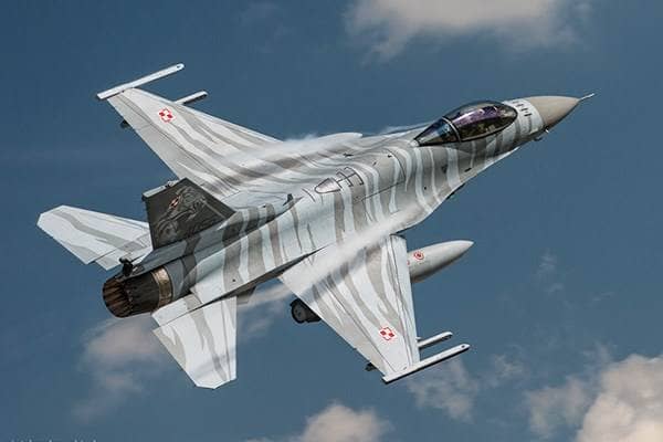 F-16 Tiger Demo: Δείτε το πολωνικό μαχητικό σε μια ξεχωριστή επίδειξη
