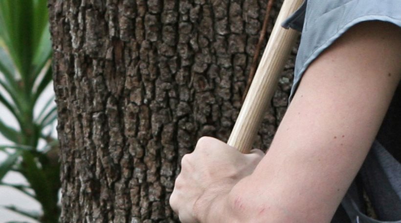 Την έστησαν και έσπασαν στο ξύλο 51χρονο οδηγό στη Λάρισα