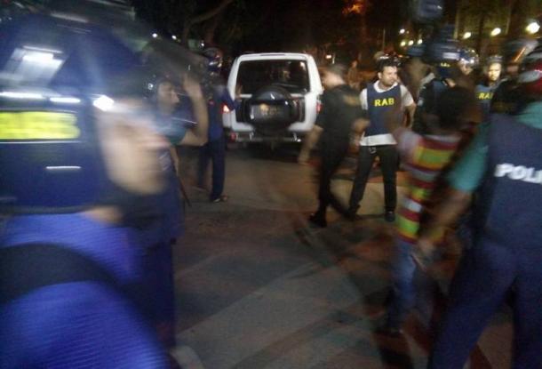 Φρικτό λάθος στο Μπανγκλαντές- Σκότωσαν όμηρο πιστεύοντας πως ήταν τρομοκράτης