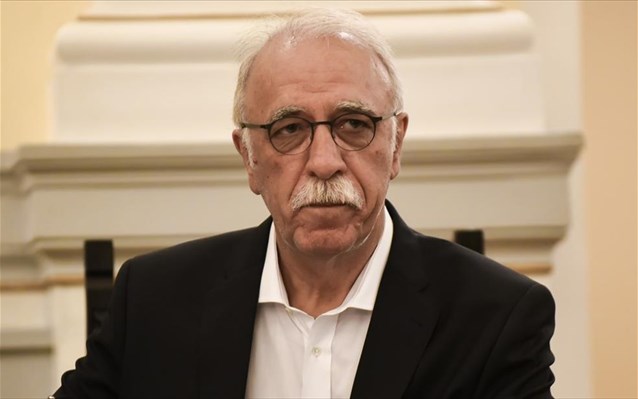 Επίσκεψη του Δ.Βίτσα στα κέντρα φιλοξενίας προσφύγων σε Βοιωτία και Πιερία